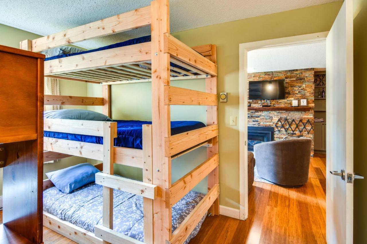 Ski-Inandout And Golf Condo With Aandc At Holiday Valley! Ellicottville Eksteriør billede