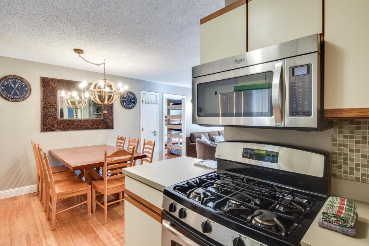 Ski-Inandout And Golf Condo With Aandc At Holiday Valley! Ellicottville Eksteriør billede